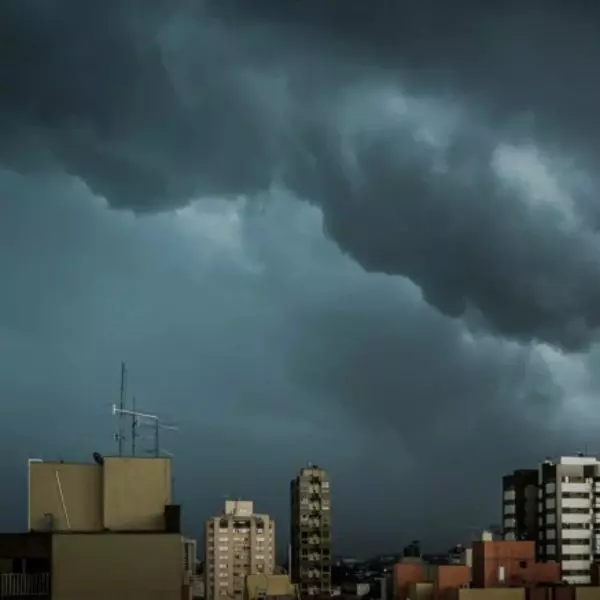 Temporal Atinge O Paraná E Pode Provocar Novos Transtornos; Veja ...