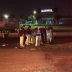 Homem é ejetado e esmagado pelo próprio carro durante capotamento em marginal da BR-277, no Paraná